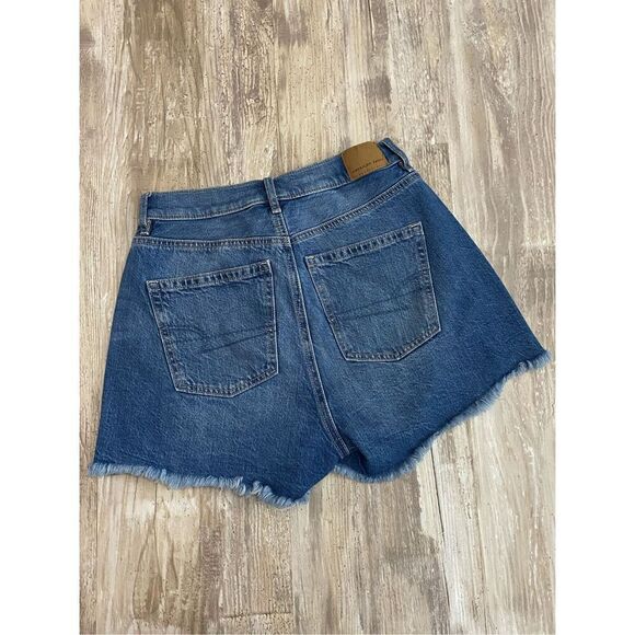 American Eagle Boyfriend Jean Shorts High Rise Raw Hem Women’s Sz 4 - Picture 5 of 6